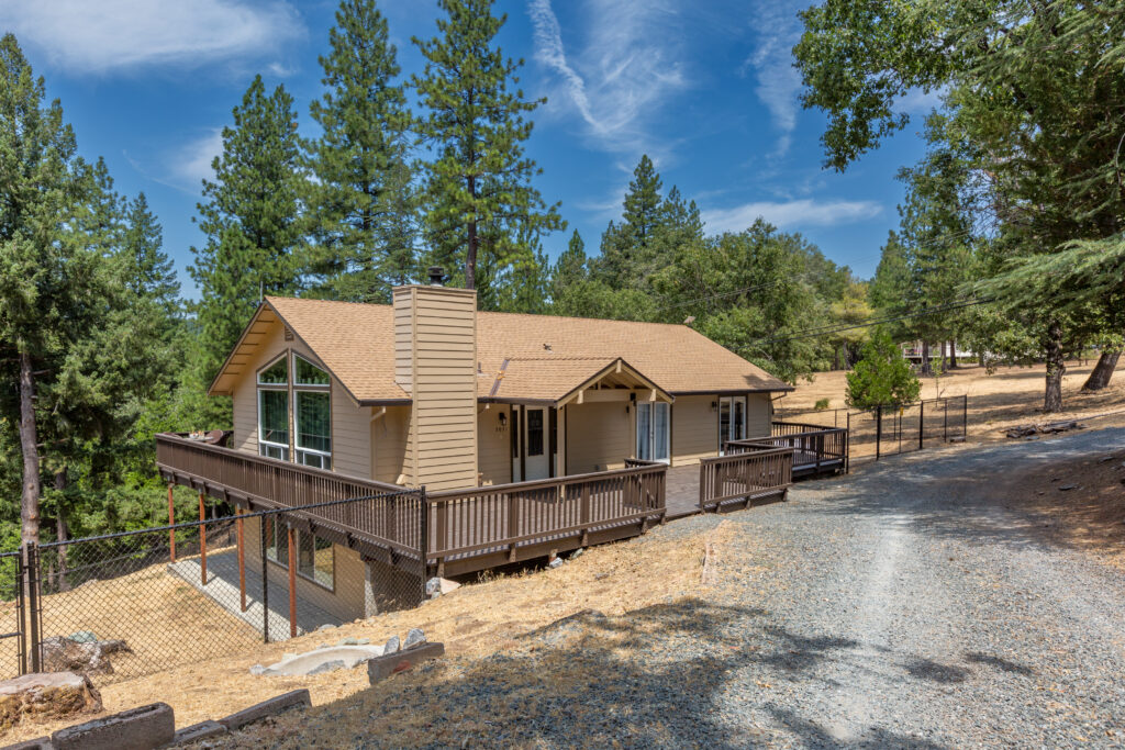 Pollock Pines home exteritor